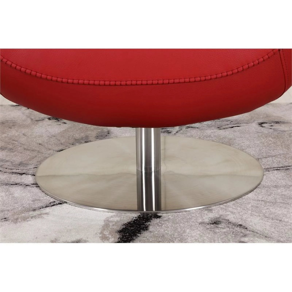 Red Italian Leather Lounge Chair L5456