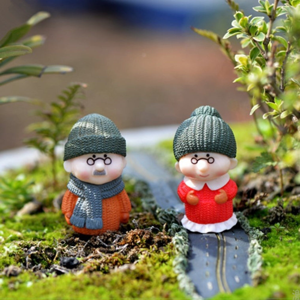 Grandparents Action Figure Set, Dollhouse People Grandma and Grandpa Miniature Decor Z2541