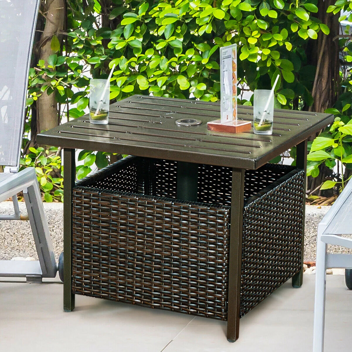 Brown Rattan Wicker Steel Side Table M5740