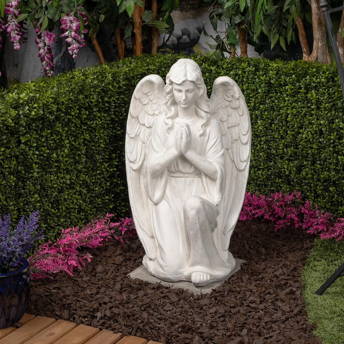 White Kneeling Praying Angel Statue X16018