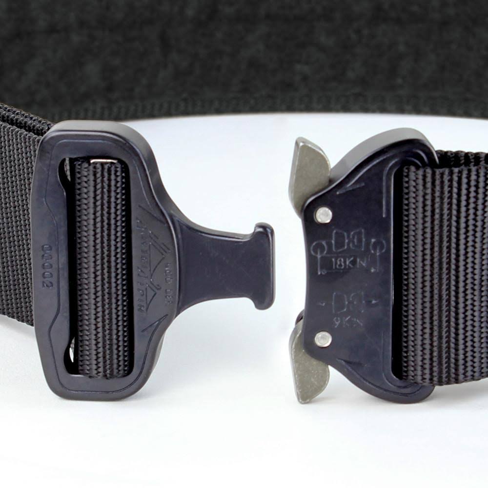 Coyote Tan Medium Tactical Belt V133