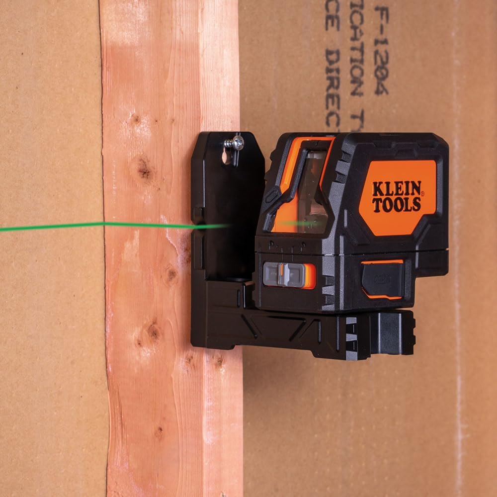 Self-Leveling Cross-Line Laser Level with Magnetic Mounting Clamp R828