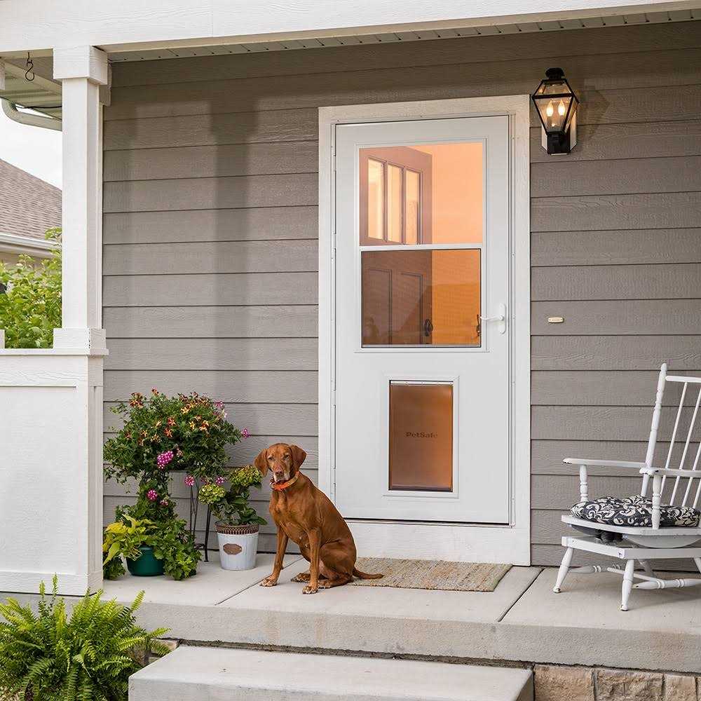 White High-view Wood Core Storm Door H9562