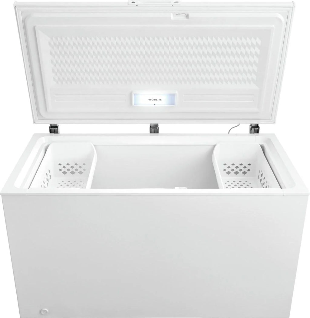 White 14.8 Cu. Ft. Chest Freezer D705