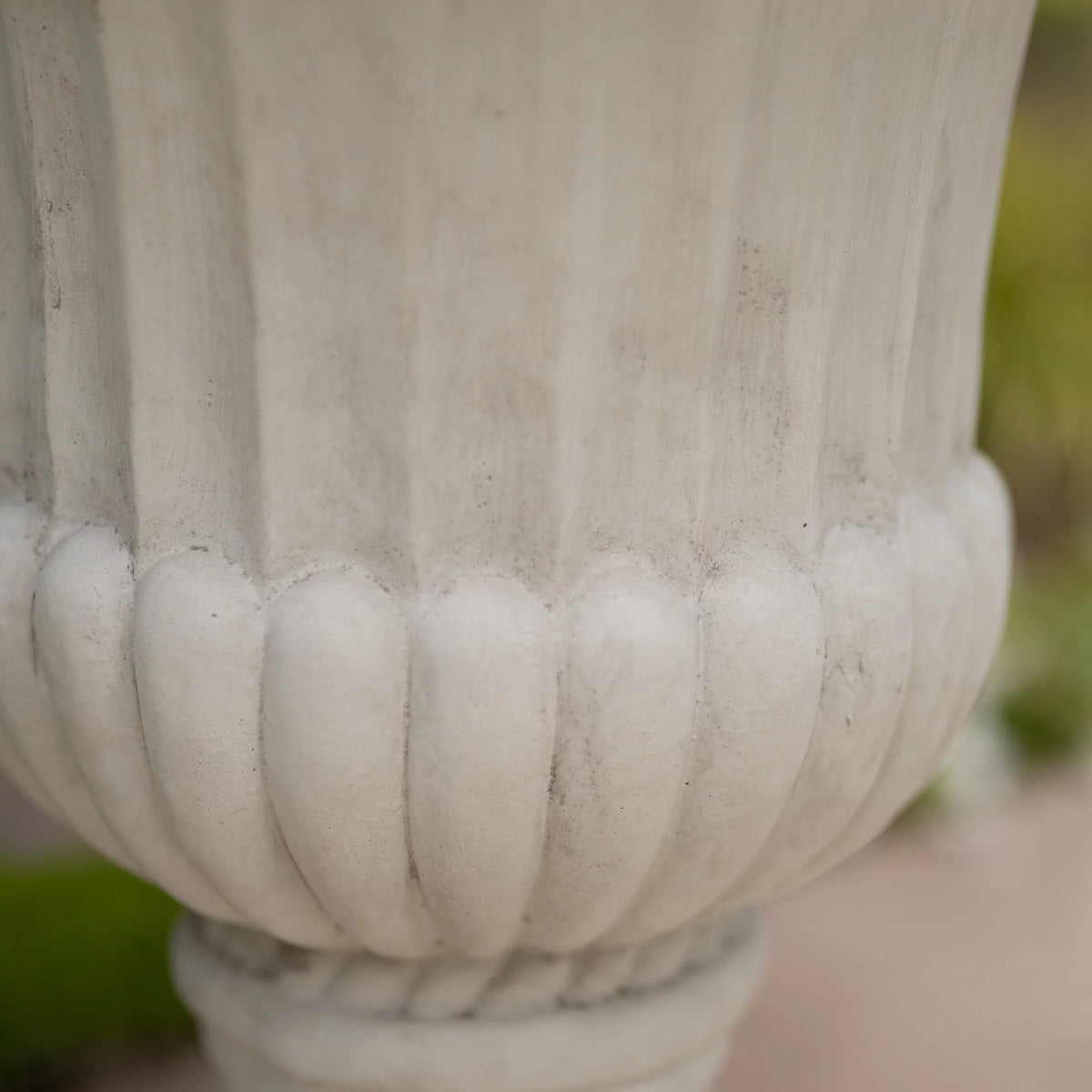 Antique White Concrete Urn Planter T14028